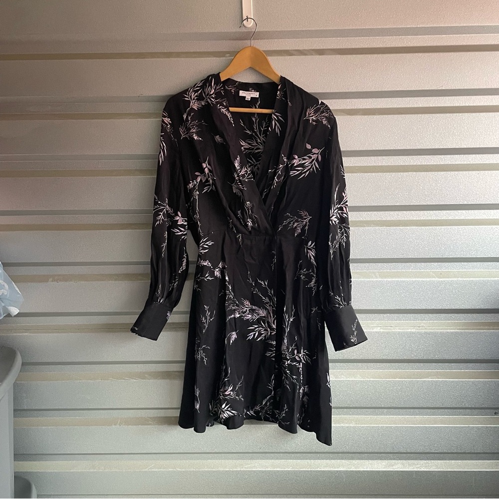 Equipment Fanetta Floral silk Dress